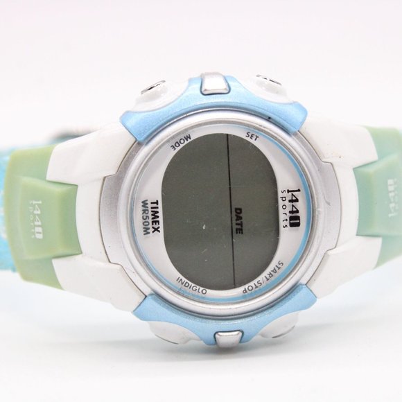 Vintage Timex Digital Watch Womens White Tone Stainless Steel Classic WR50M - Picture 6 of 8